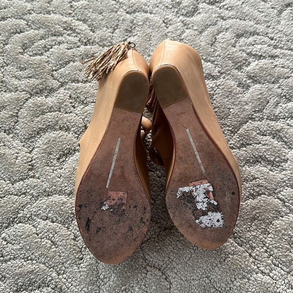 Dolce Vita Women’s Tan Wedges Size 8.5 - Picture 4 of 4